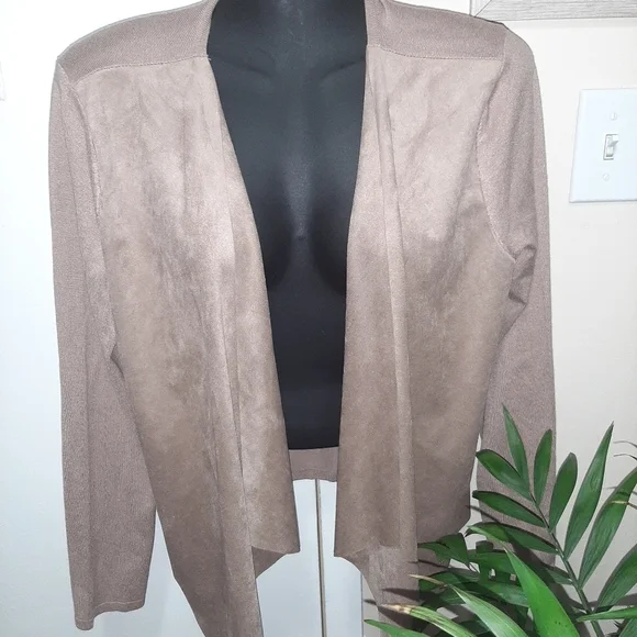 lightweight suede like buttonless cardigan - Picture 2 of 2